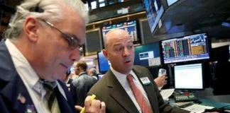 Chute libre des marchés américains : la hausse des droits de douane de Trump en 2025 fait trembler les investisseurs