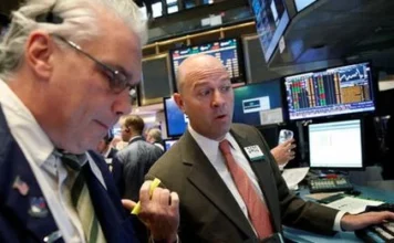 Chute libre des marchés américains : la hausse des droits de douane de Trump en 2025 fait trembler les investisseurs